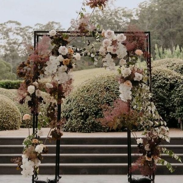 Modernist Plinth Arch - Black